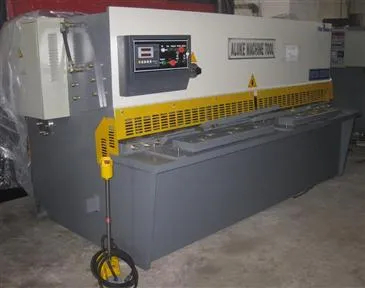 Hydraulic Shearing Machine (QC12Y 10X2500)