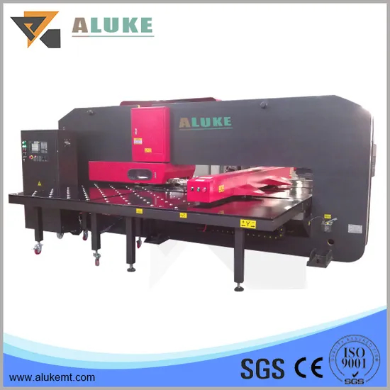 CNC Turret Punch Press with Europe Quality