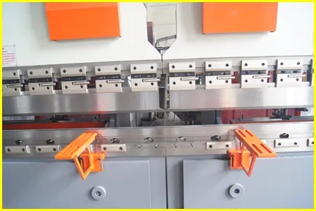 Tandem CNC Press Brake 2-Wc67k-100t/4000 with Da52s