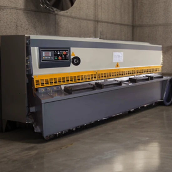 High-Performance QC12y Hydraulic Shearing Machine for Metal Fabrication