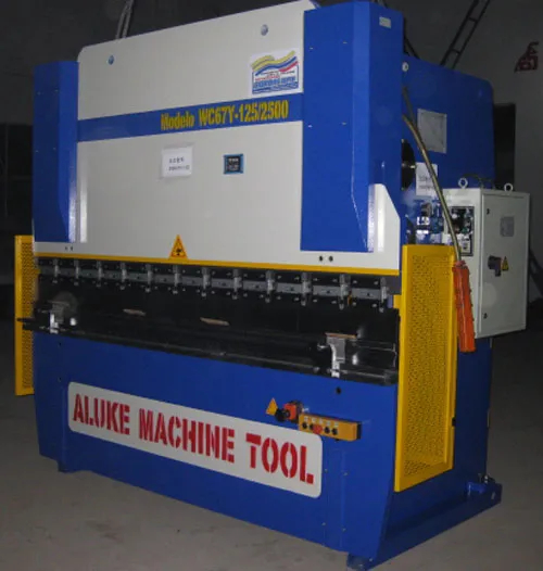 Wc67y International Standard 125t2500 Hydraulic Press Brake Width 2500mm